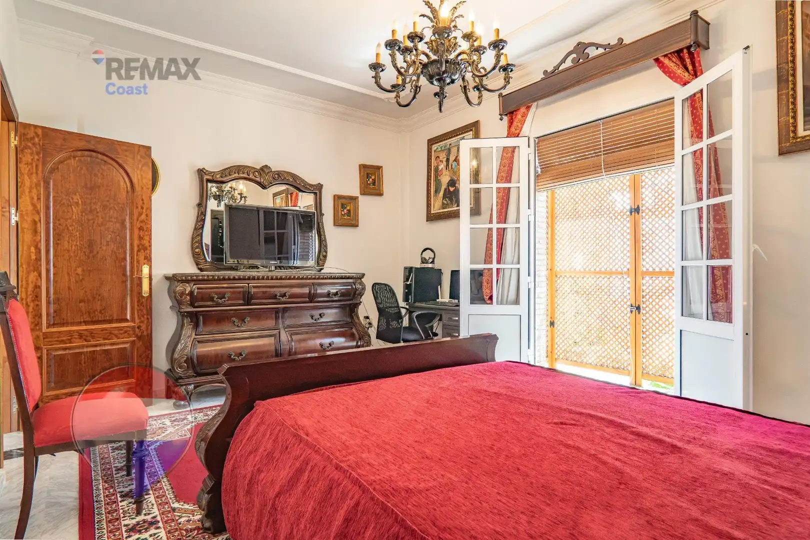 Bedroom of Houses for sale in Cuevas Bajas  with Heating, Private garden and Swimming Pool