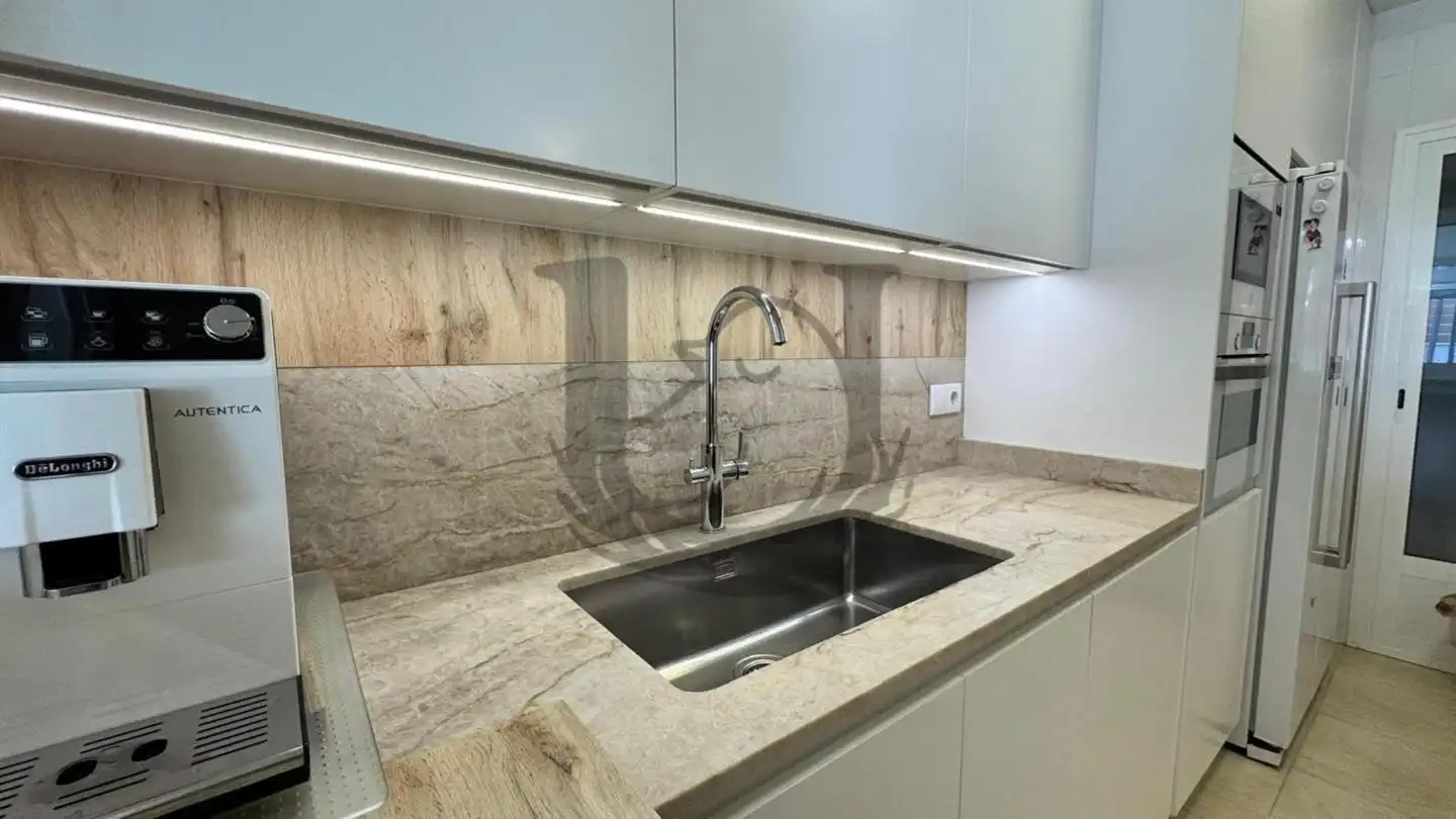 Kitchen of Attic for sale in Silla  with Air Conditioner, Heating and Terrace