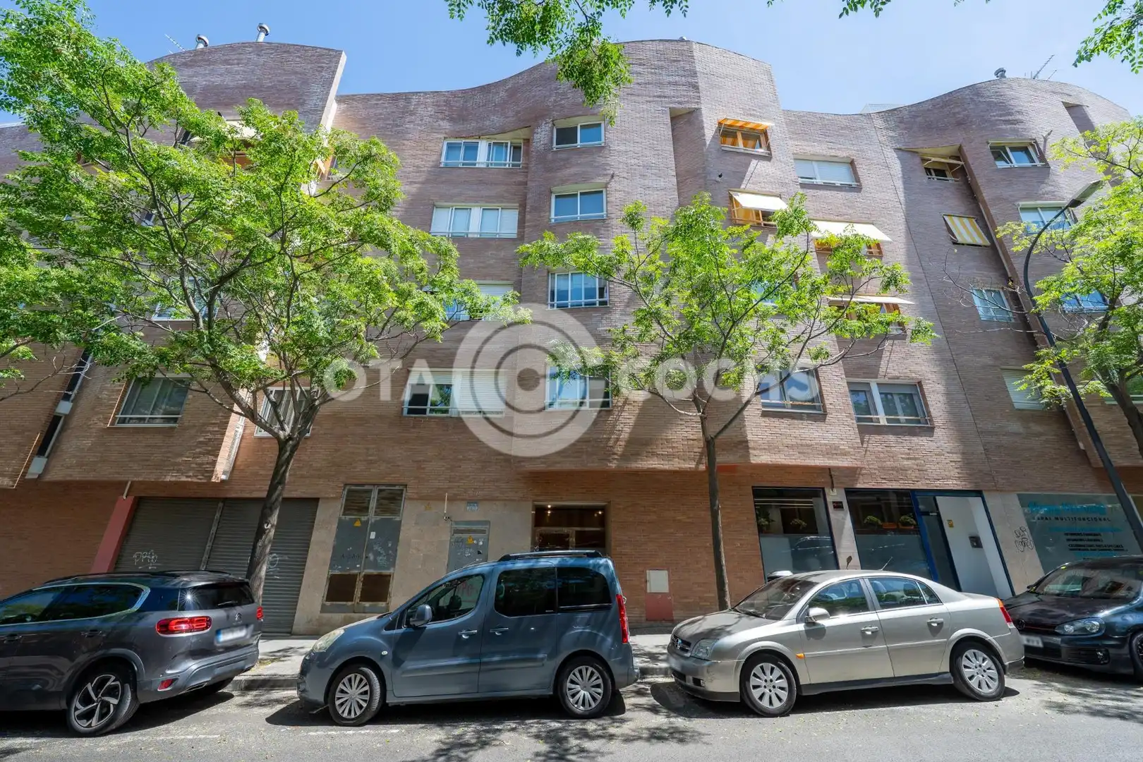 Außenansicht von Wohnung zum Verkauf in Reus mit Klimaanlage, Heizung und Terrasse