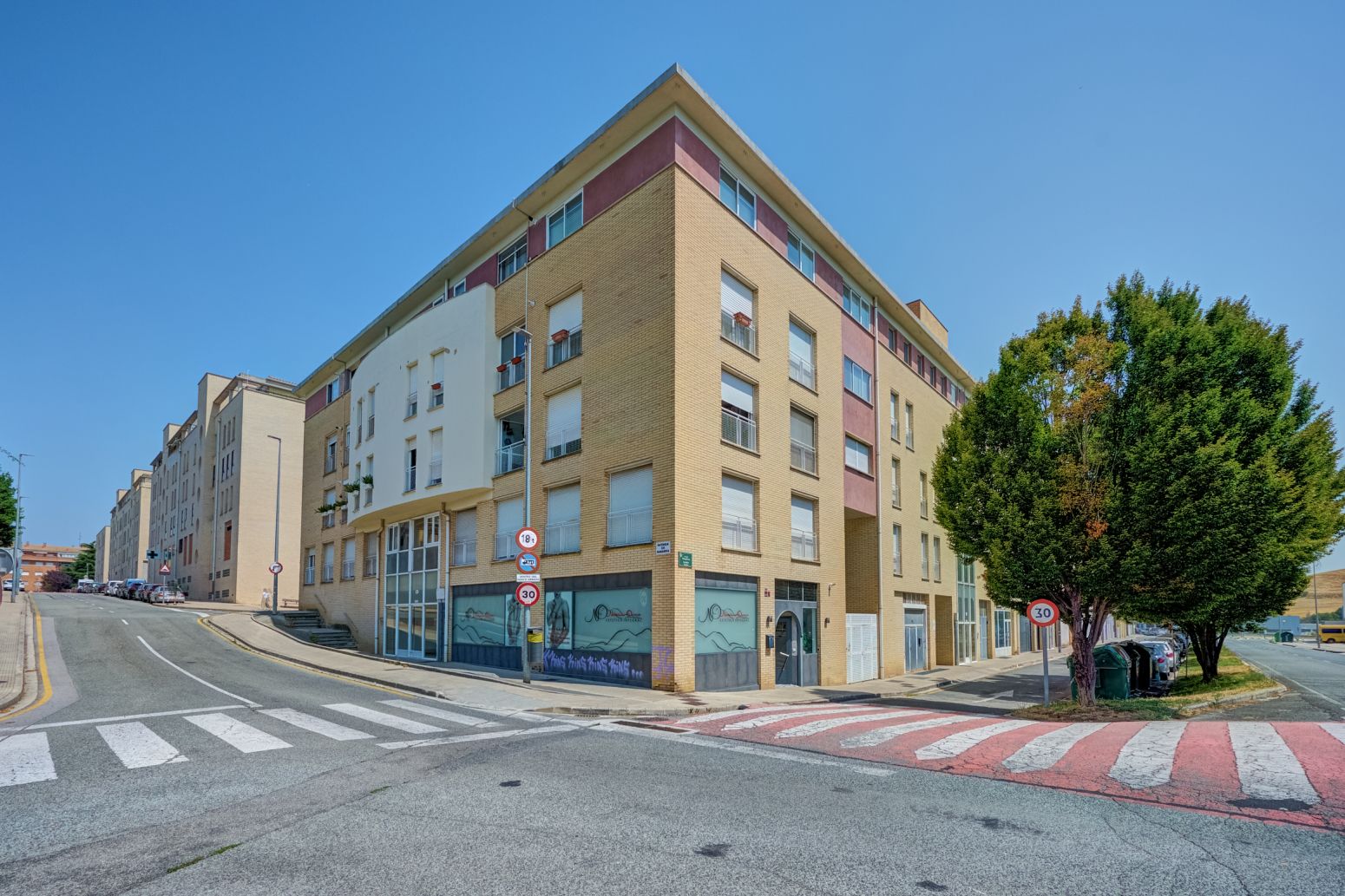 Exterior view of Premises for sale in Beriáin  with Air Conditioner, Terrace and Furnished
