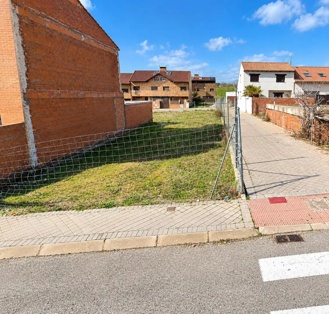 Terreno residenziale in vendita a Borox, imagen 2