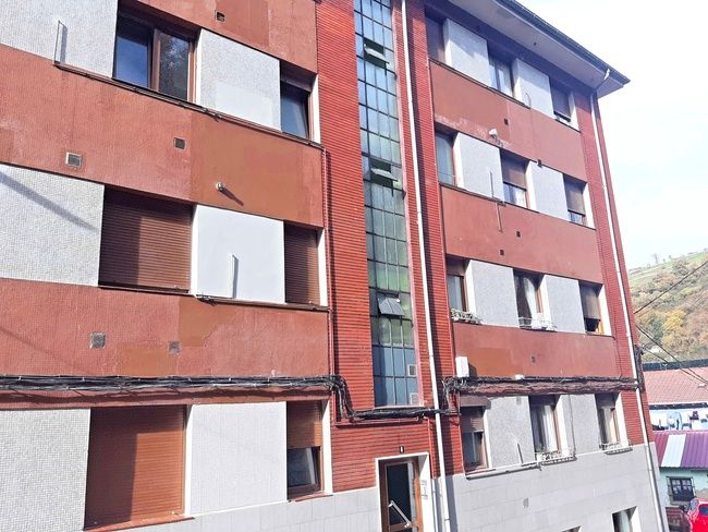 Vista exterior de Piso en venta en Langreo