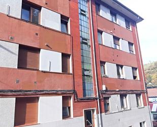 Vista exterior de Pis en venda en Langreo