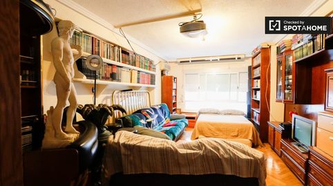 Foto 5 de Habitación en Comillas, Madrid Capital