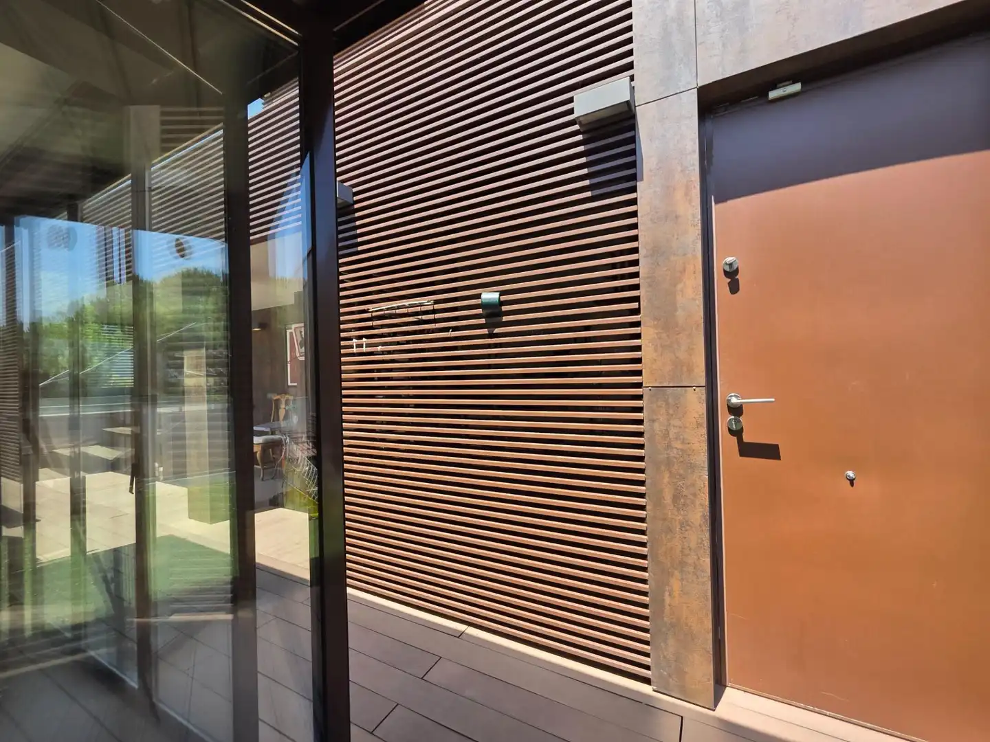 Vista exterior de Àtic en venda en Pozuelo de Alarcón amb Calefacció, Jardí privat i Terrassa