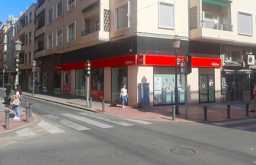 Local de lloguer en Alicante / Alacant