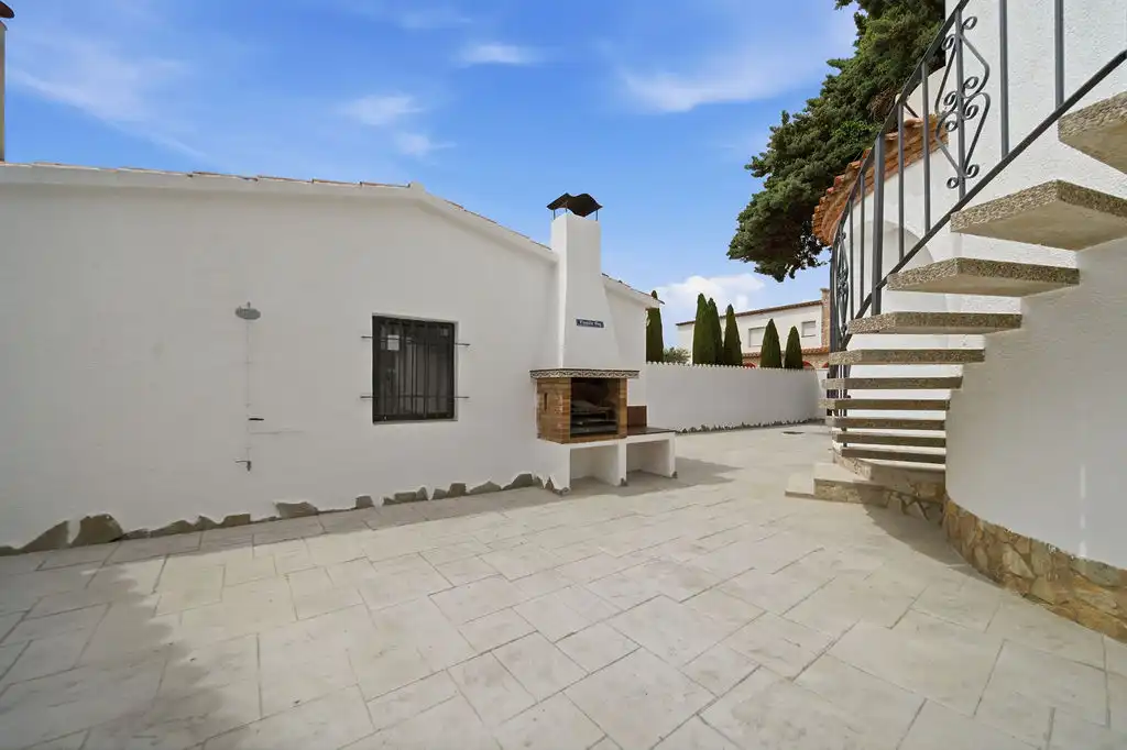 Casa con piscina en venta en Carrer Alberes, imagen 38