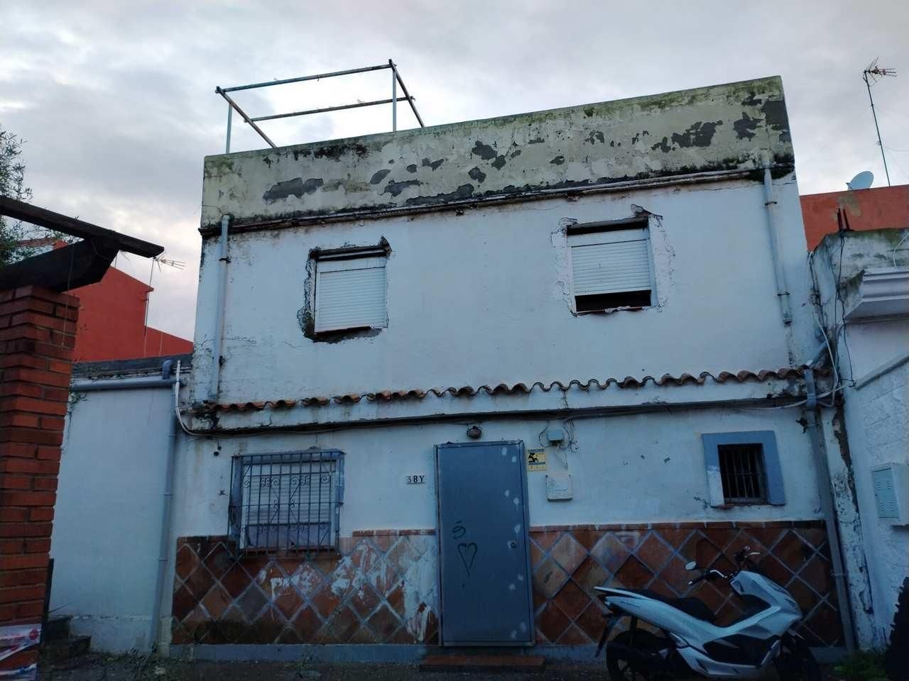 Vista exterior de Casa o xalet en venda en Algeciras