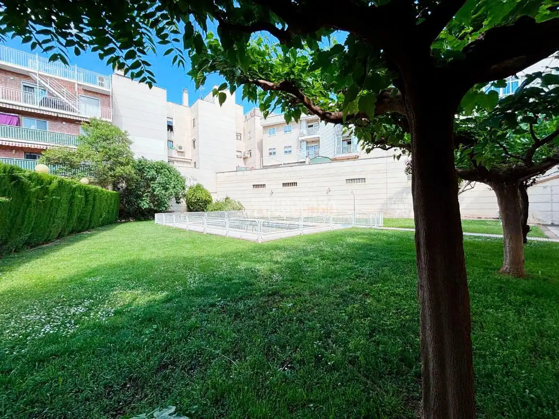 Garten von Wohnung zum Verkauf in Utebo mit Abstellraum, Balkon und Gemeinschaftspool