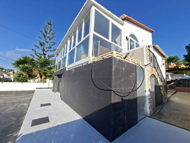 Casa adosada en Venta en La Pobla de Montornès