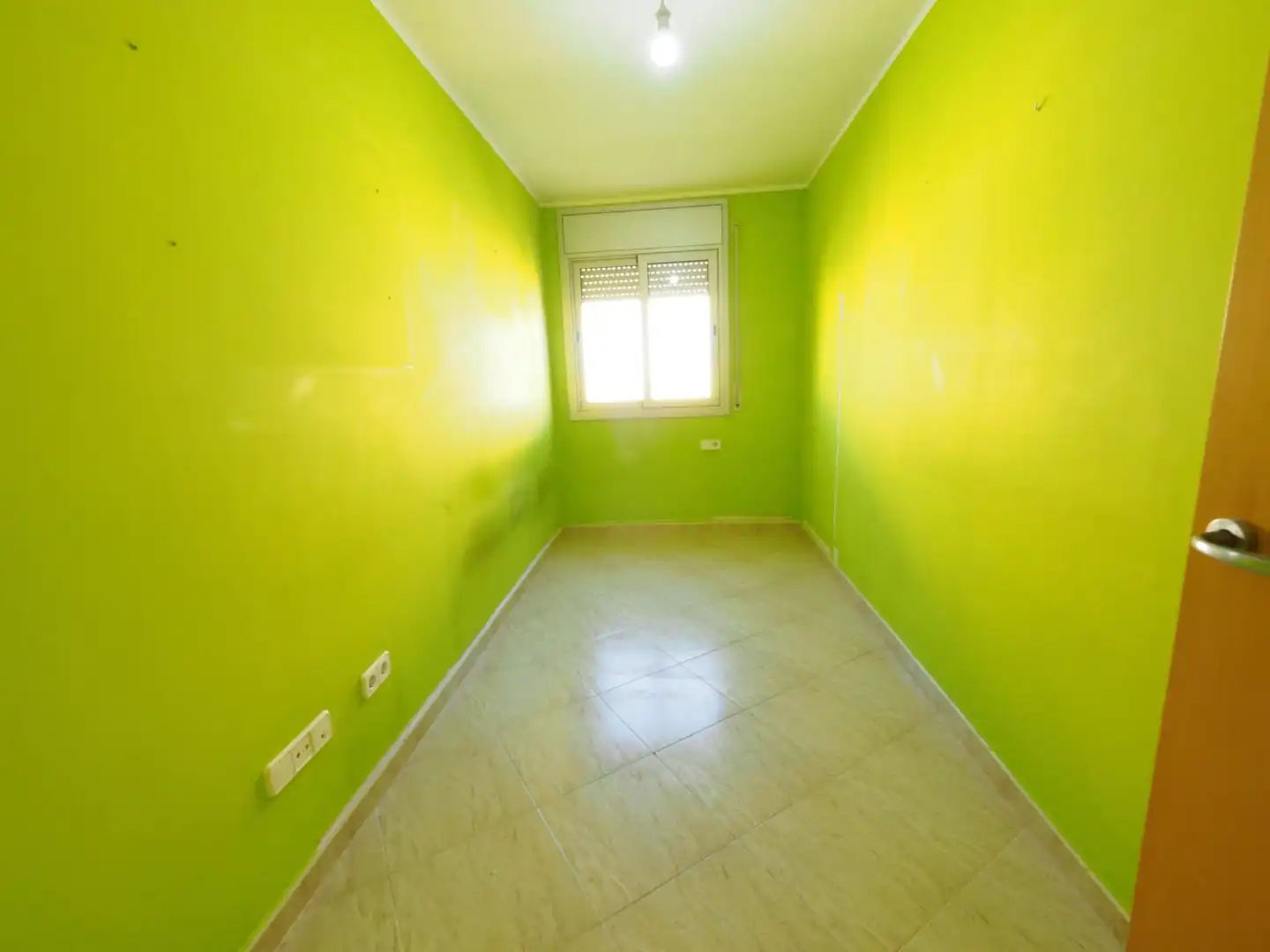 Habitación de Dúplex en venta en Vilanova del Camí con Terraza, Trastero y Piscina comunitaria