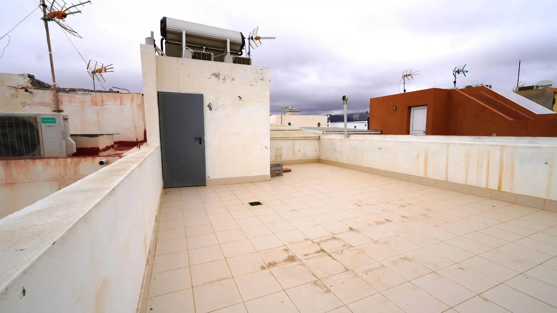 Terrasse von Einfamilien-Reihenhaus zum Verkauf in Agüimes mit Terrasse