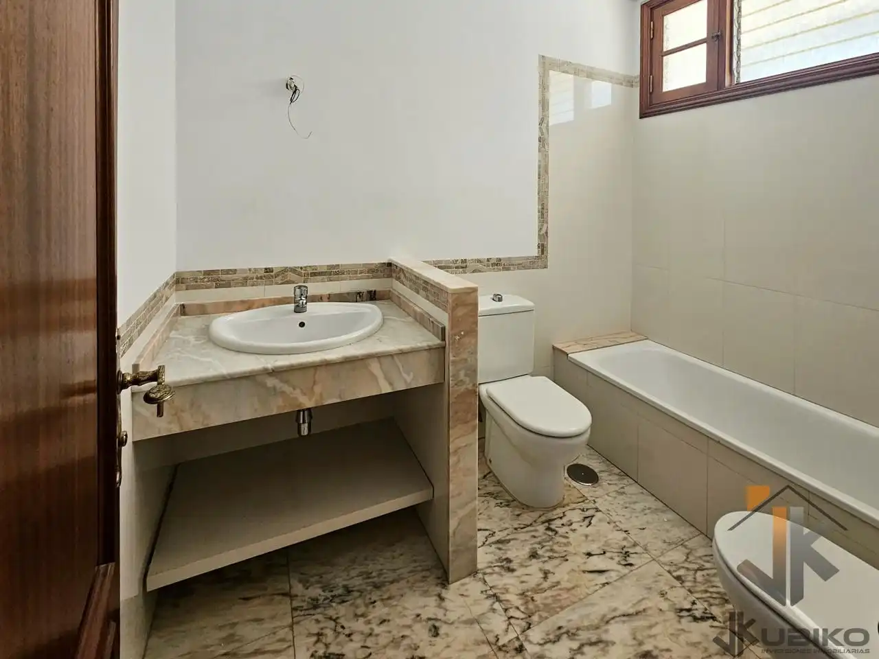 Baño de Casa adosada en venta en Santa Cruz de Tenerife con Aire acondicionado, Terraza y Piscina