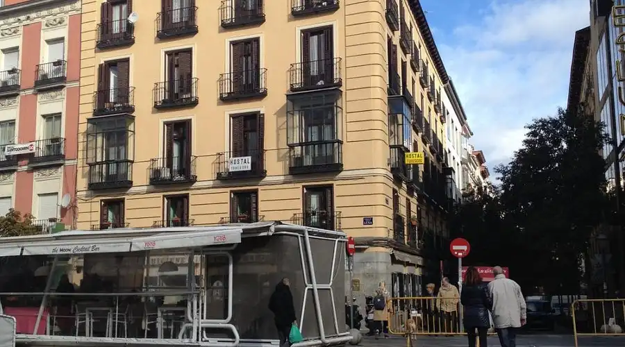 Vista exterior de Piso de alquiler en Madrid con Aire acondicionado, Calefacción y Parquet