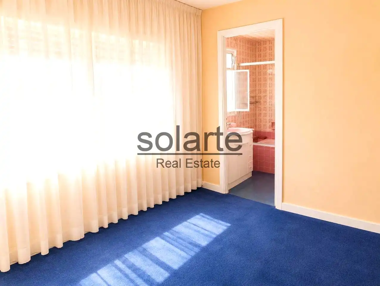 Habitación de Edificio en venta en L'Hospitalet de Llobregat