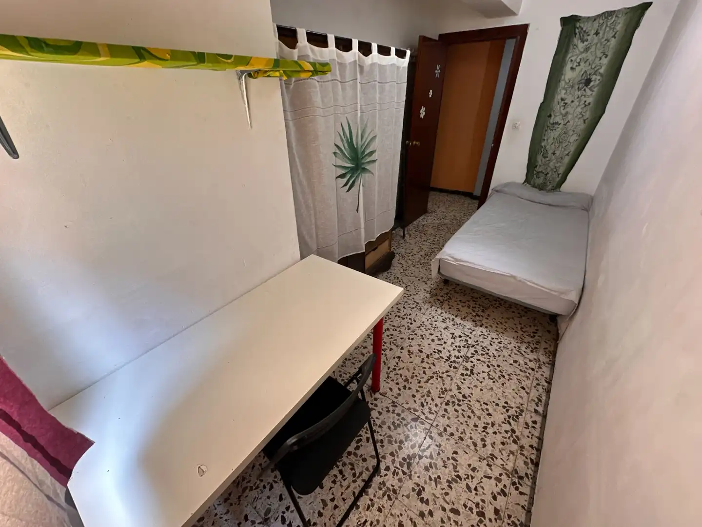 Bedroom of Flat for sale in Cuenca  with Heating, Terrace and Furnished