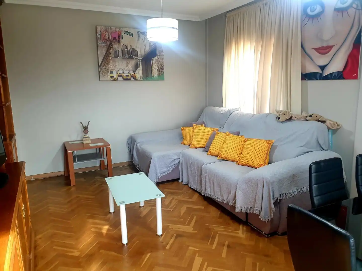 Sala de estar de Piso en venta en Ávila con Parquet y Amueblado