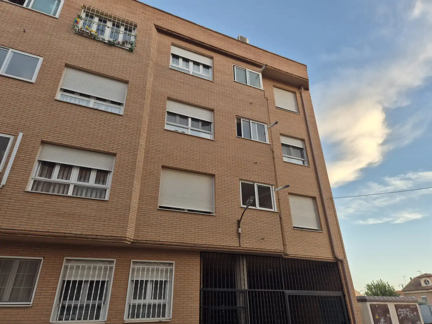 Vista exterior de Pis en venda en Tarancón amb Traster