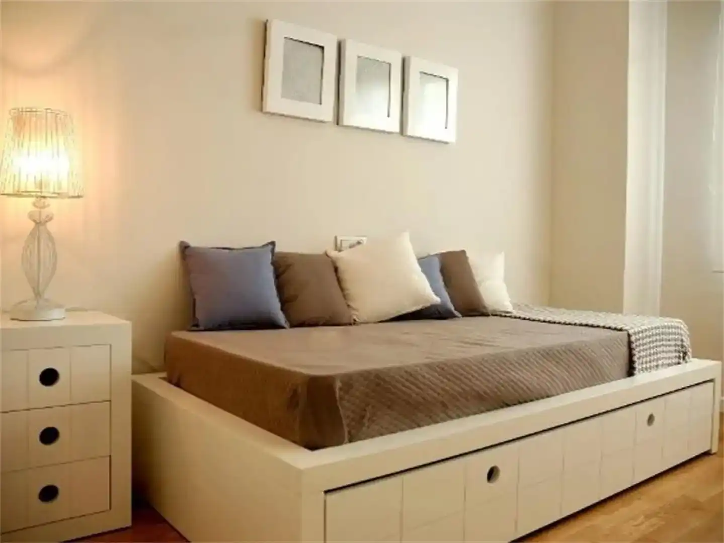 Habitación de Piso en venta en Lucillos con Aire acondicionado y Amueblado