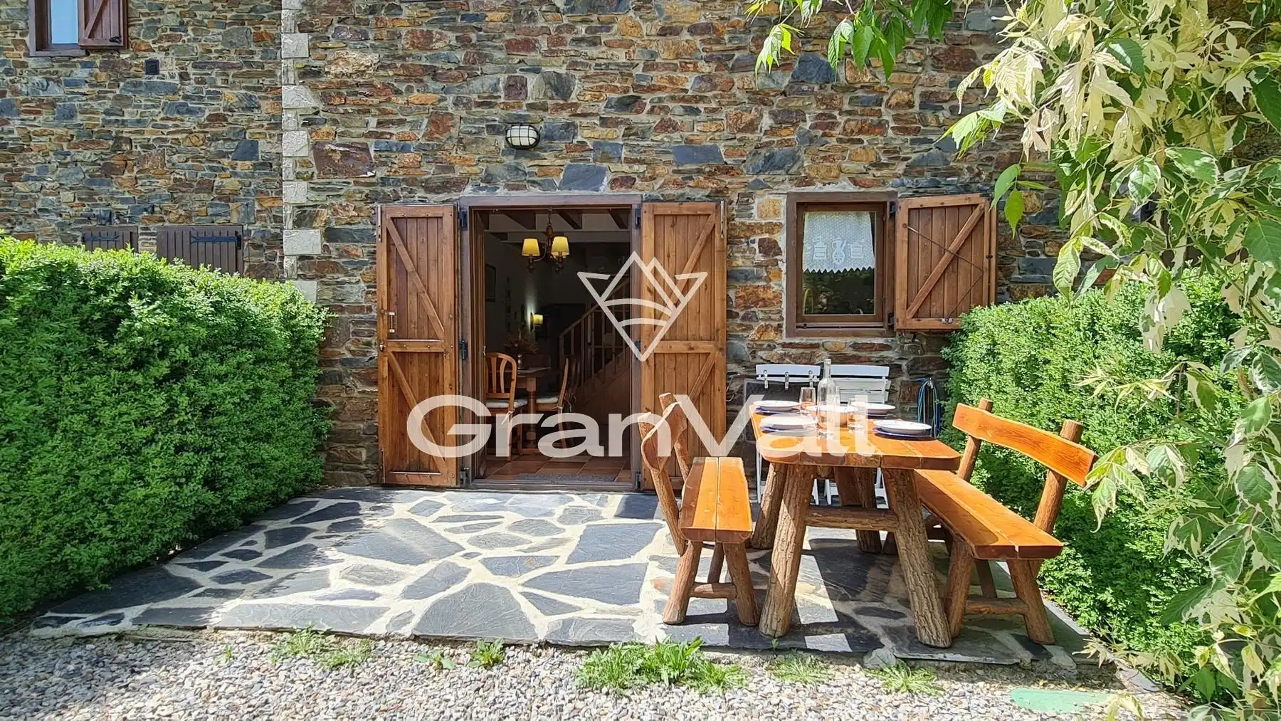 Casa adosada en venda en Puigcerdà amb Calefacció, Jardí privat i Parquet