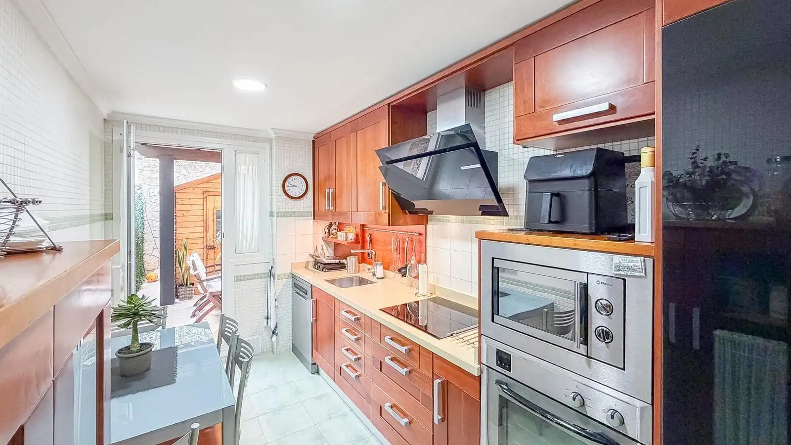 Kitchen of Flat for sale in Málaga  with Air Conditioner, Heating and Private garden