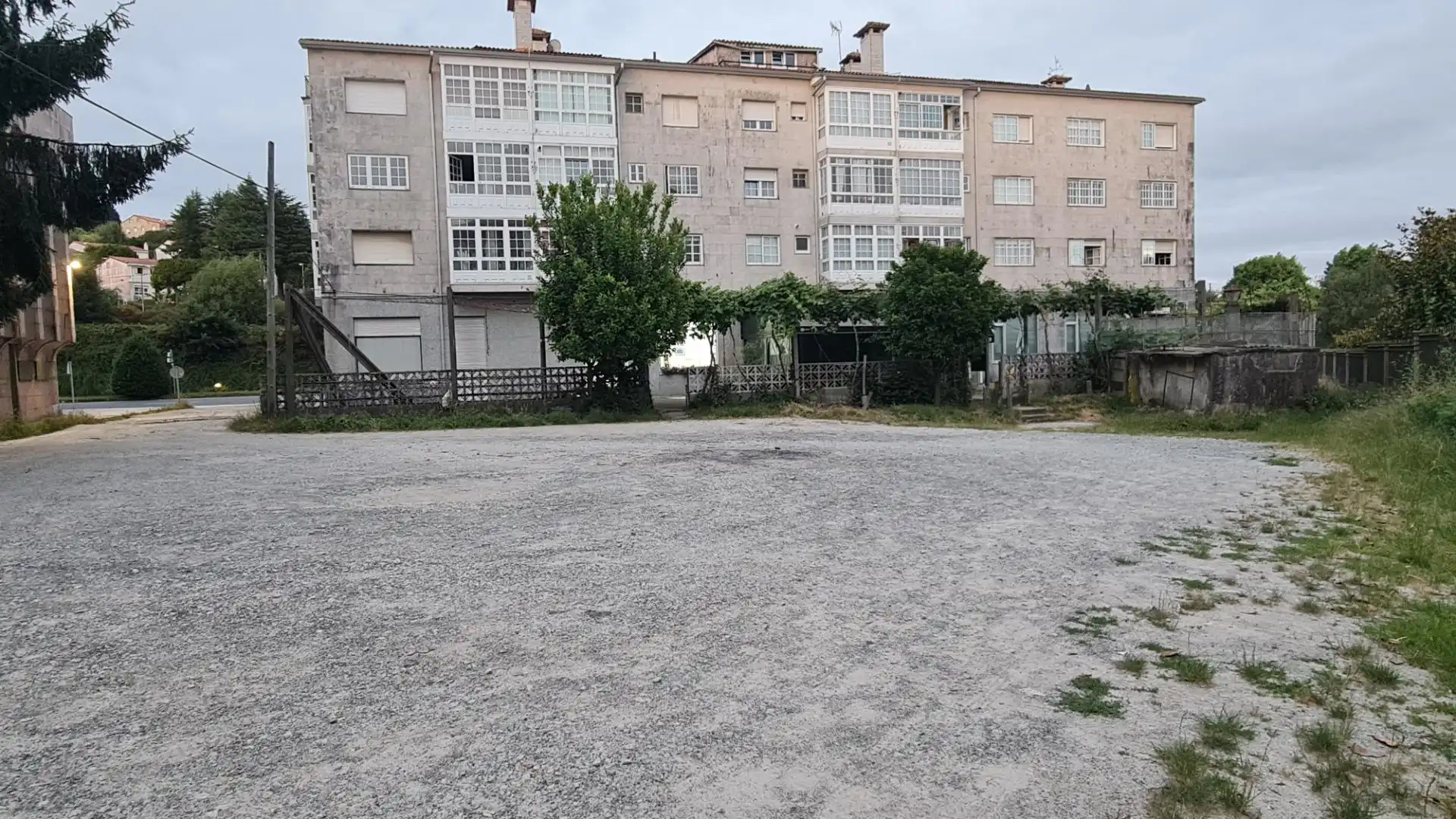 Parkplatz von Geschaftsraum zur Miete in Santiago de Compostela  mit Möbliert