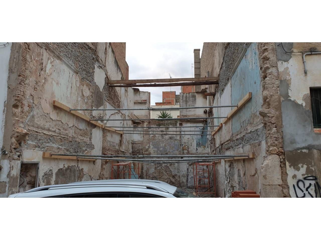 Exterior view of Industrial land for sale in Figueres