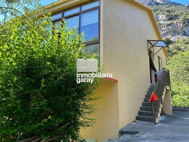 Casa-chalet en Venta en Merindad de Valdivielso