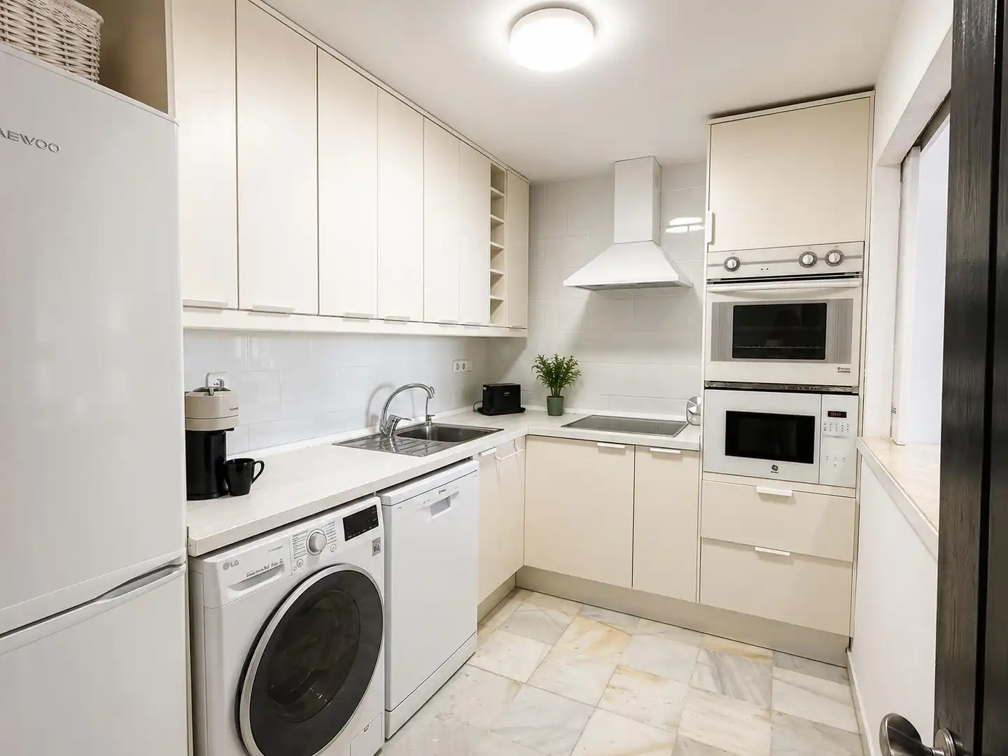 Piso con piscina en venta en Nueva Andalucía, imagen 5