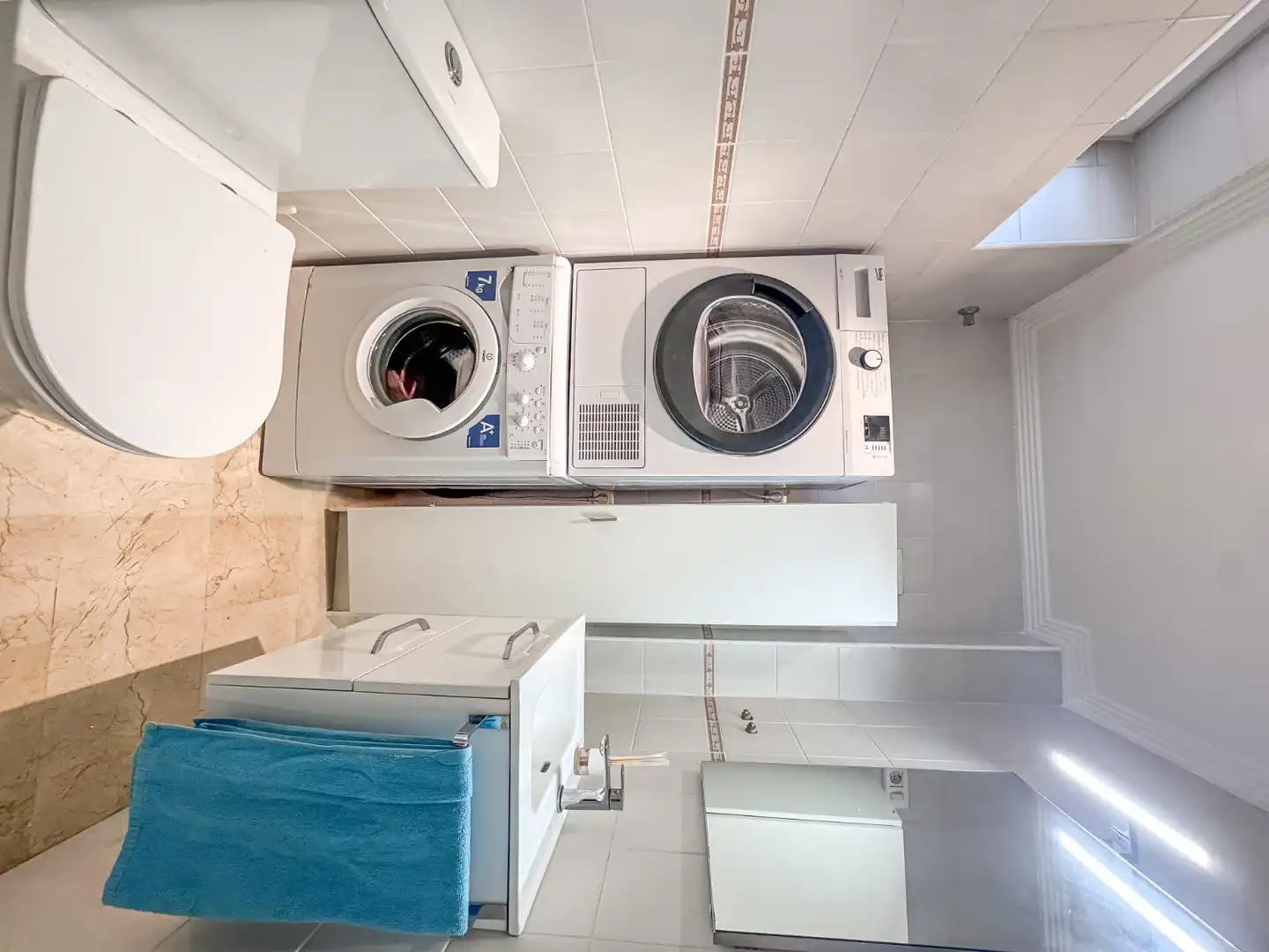 Baño de Dúplex de alquiler en Santa Pola con Terraza, Trastero y Piscina