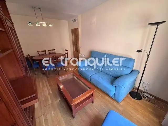 Living room of Flat for rent in Madrid  with Air Conditioner, Swimming Pool and Furnished
