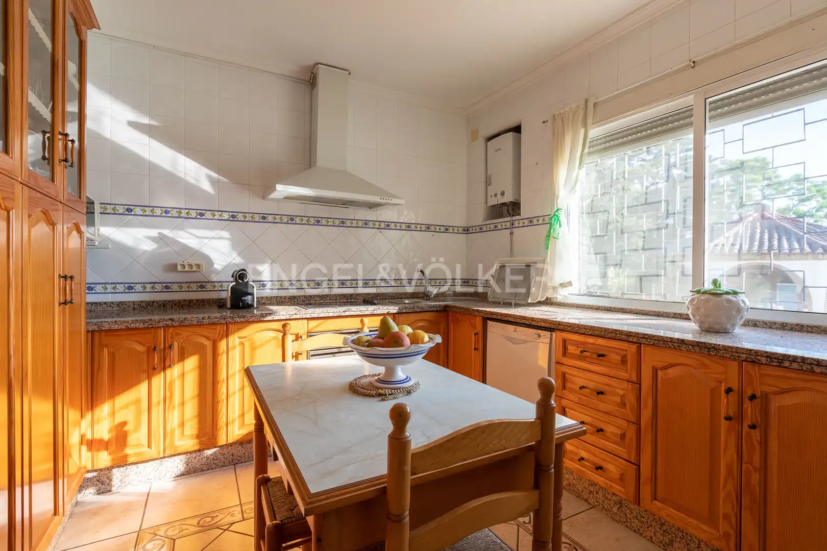 Cocina de Finca rústica en venta en El Rompido con Aire acondicionado, Calefacción y Jardín privado