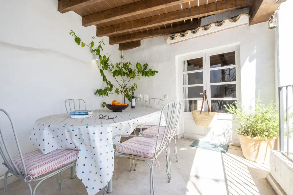 Terrasse von Einfamilien-Reihenhaus zum Verkauf in Pollença mit Terrasse und Schwimmbad