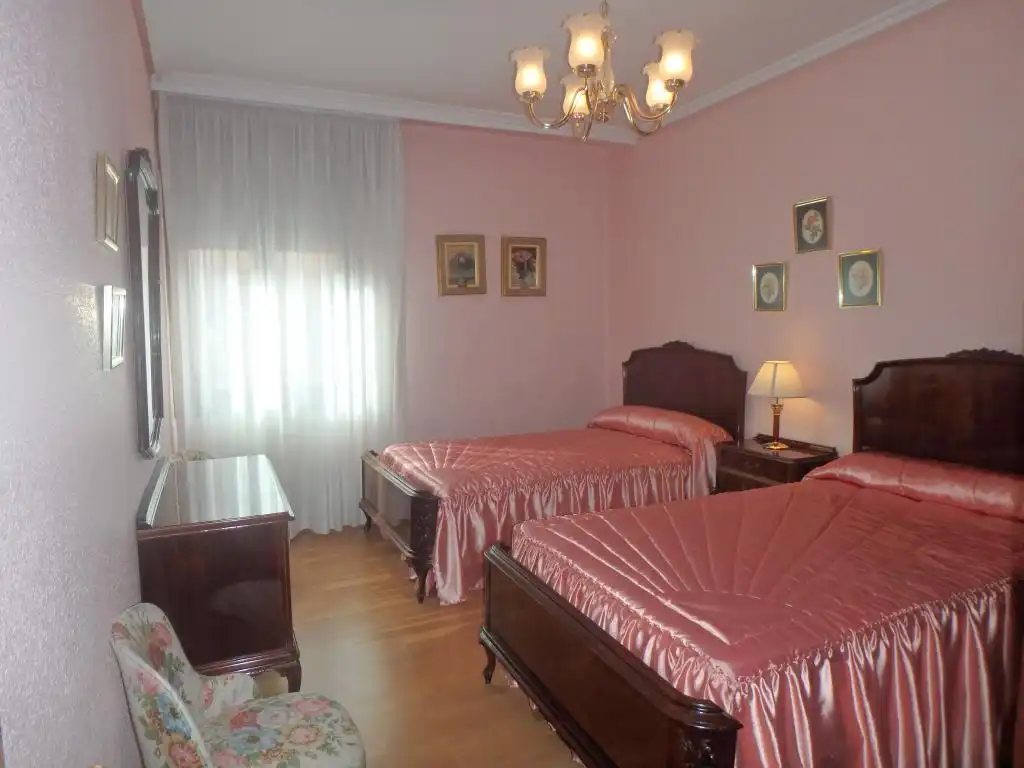 Schlafzimmer von Wohnung zum Verkauf in  Pamplona / Iruña mit Heizung und Terrasse