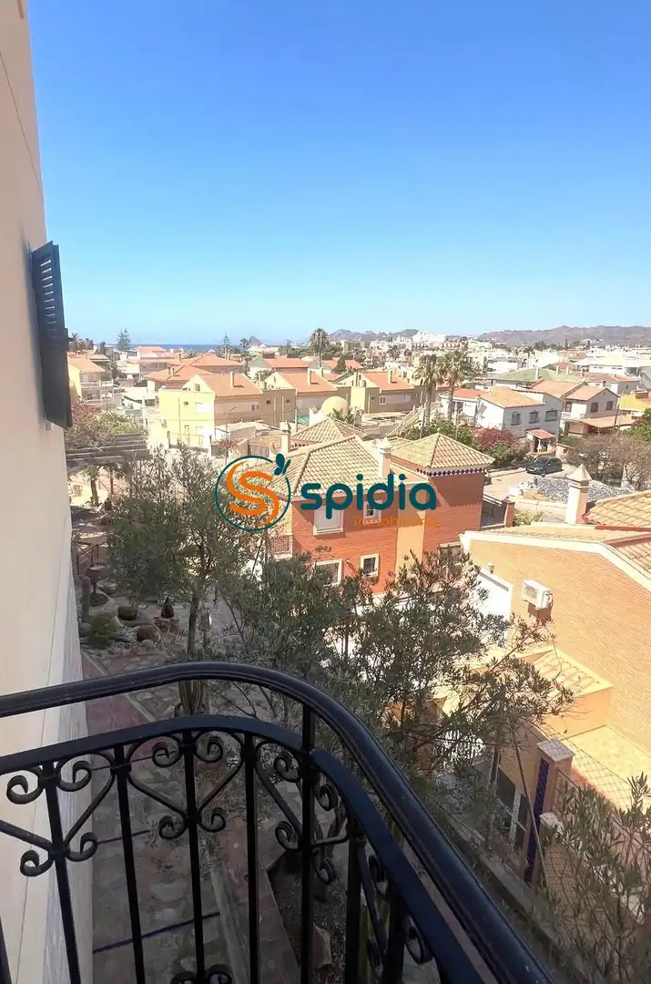 Vista exterior de Edificio en venta en Águilas