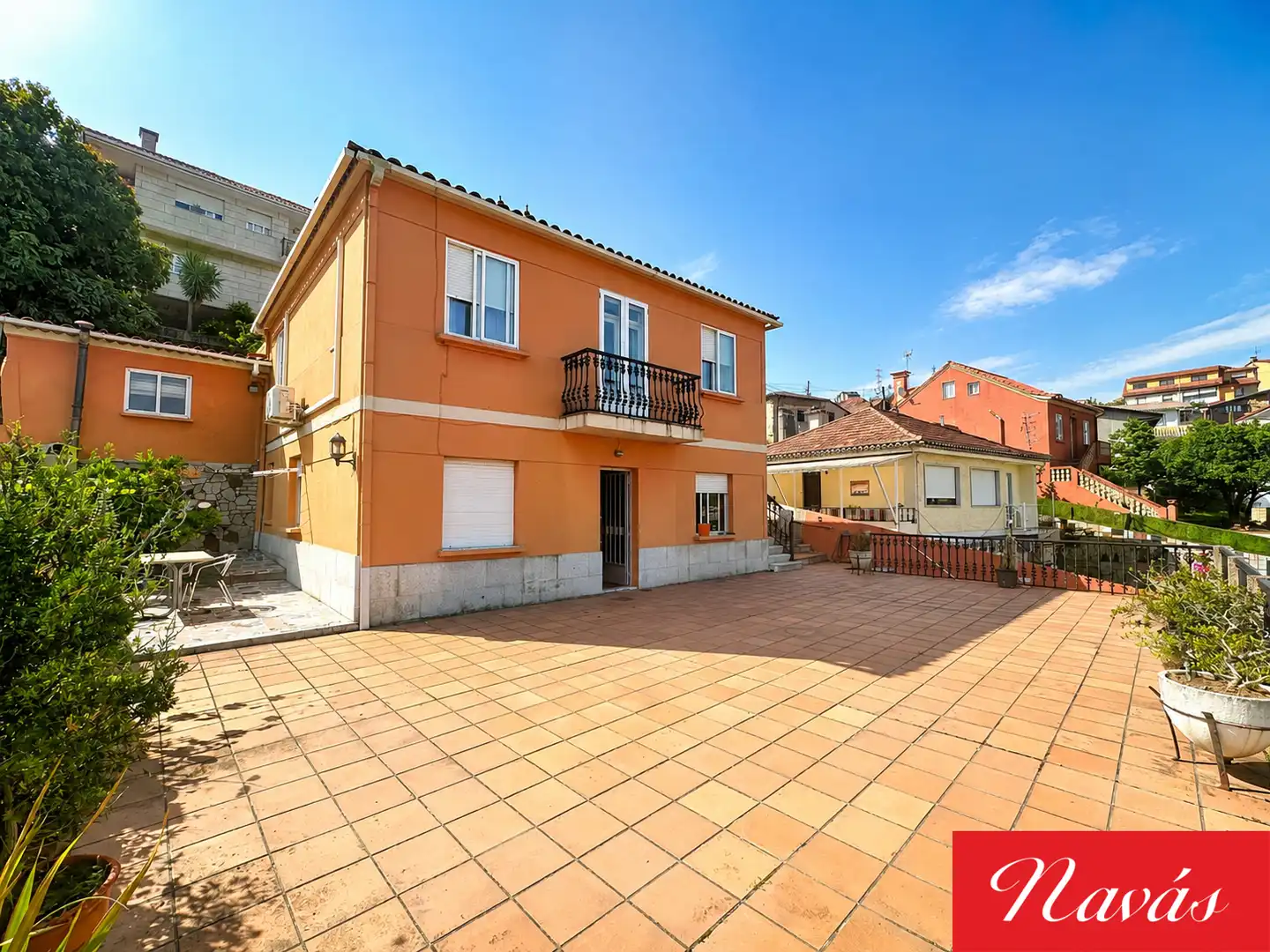 Vista exterior de Casa o xalet en venda en Vigo  amb Aire condicionat, Calefacció i Parquet