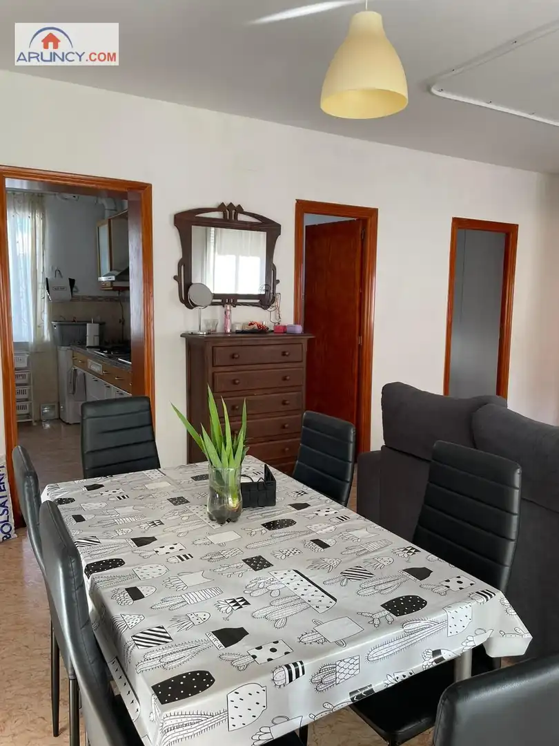 Comedor de Piso de alquiler en Sevilla con Aire acondicionado, Calefacción y Amueblado
