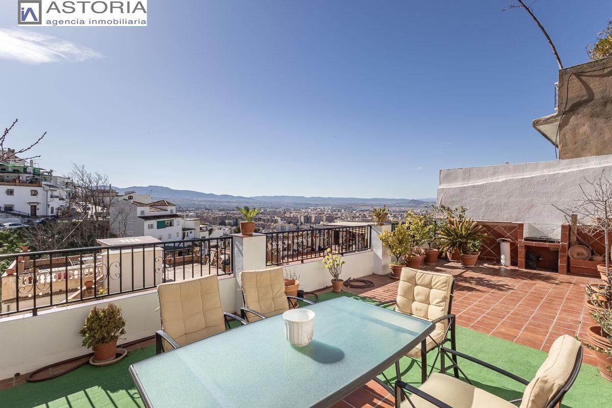 Terrassa de Casa o xalet en venda en  Granada Capital amb Terrassa