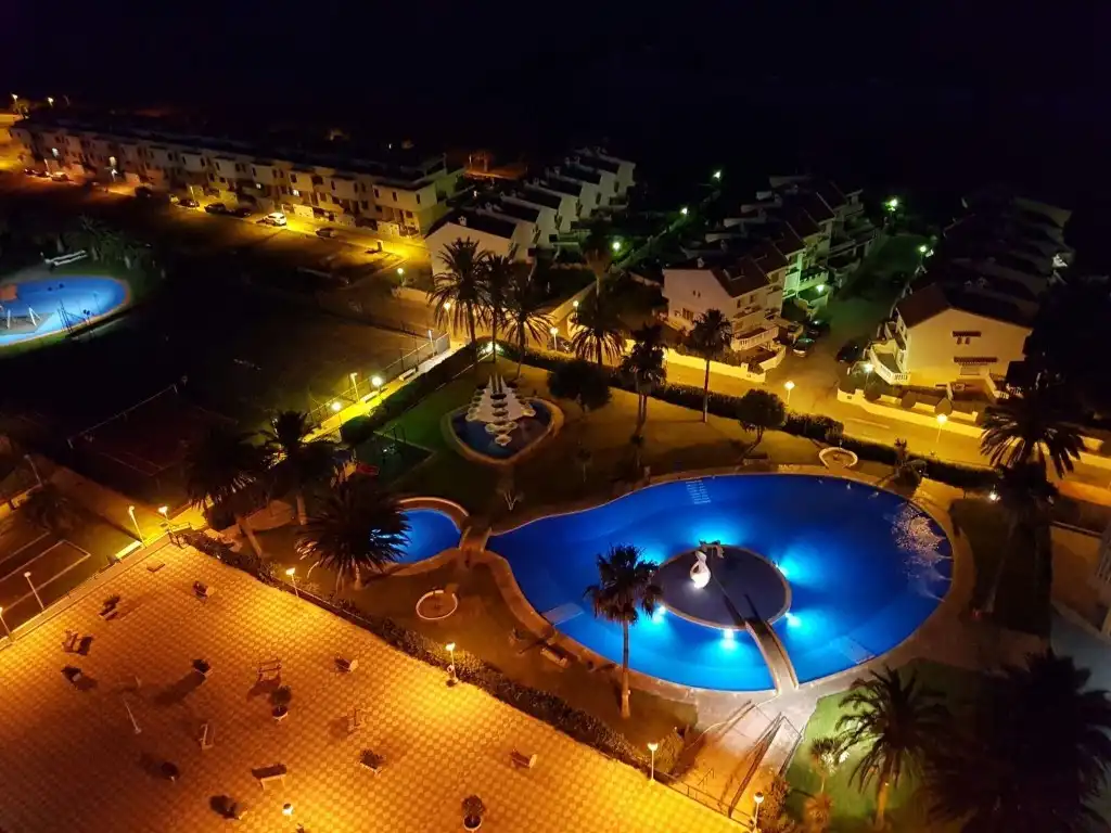 Piscina de Casa adosada en venda en El Puig de Santa Maria amb Aire condicionat, Calefacció i Jardí privat