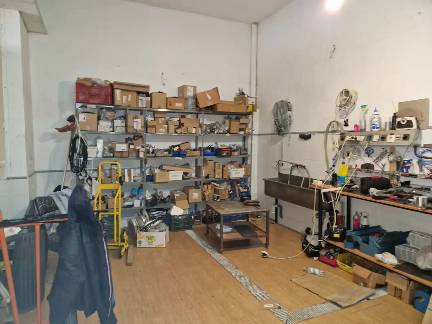 Local comercial en venda a Casco Antiguo, imagen 4