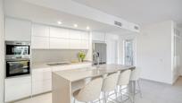 Cuina de Apartament en venda en Marbella amb Aire condicionat, Calefacció i Terrassa