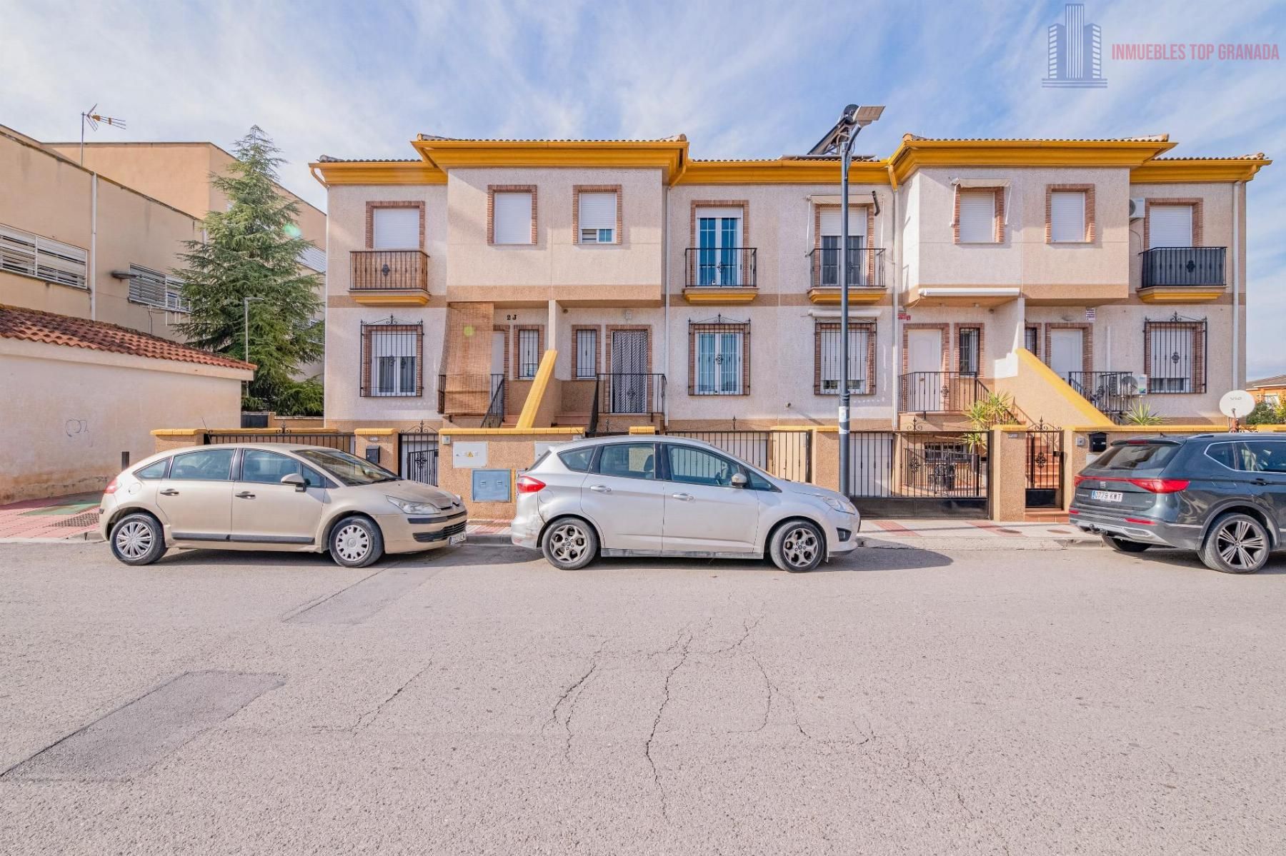 Vista exterior de Casa o xalet en venda en Chauchina amb Terrassa, Traster i Moblat