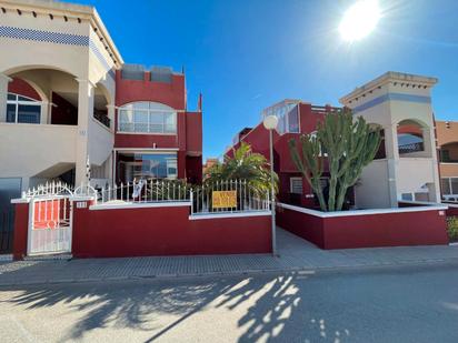 Vista exterior de Apartament en venda en Orihuela amb Aire condicionat i Piscina