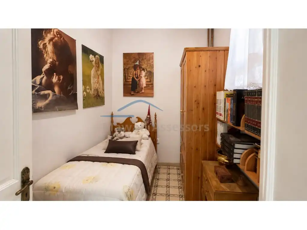 Bedroom of Houses for sale in Sabadell