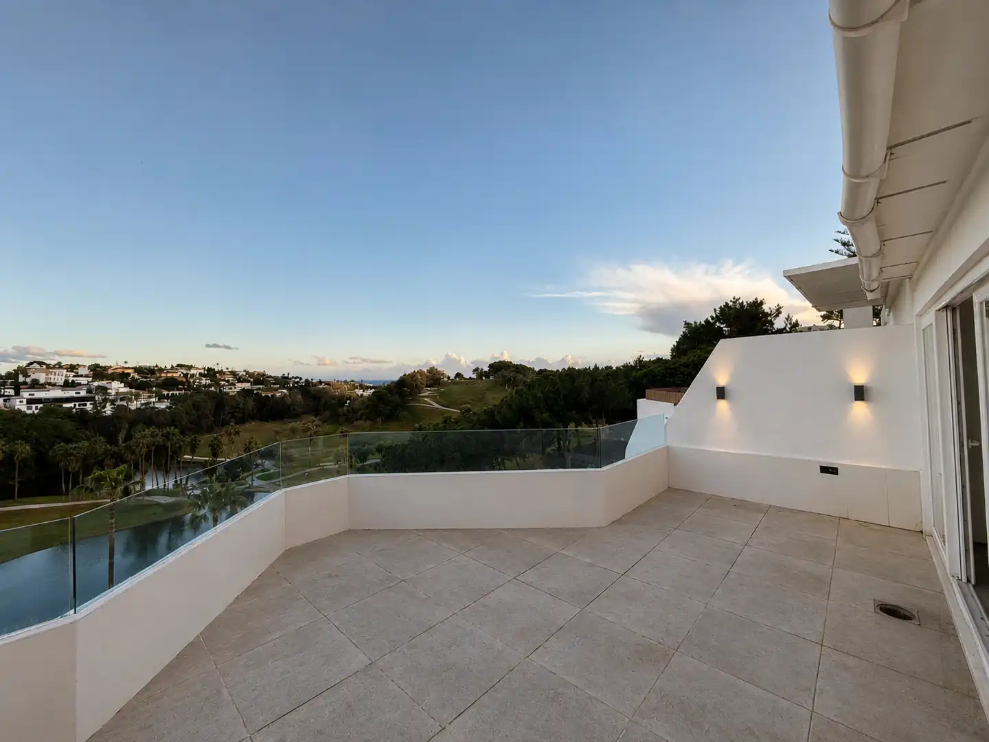 Terraza de Casa adosada en venta en Benalmádena con Aire acondicionado, Jardín privado y Terraza