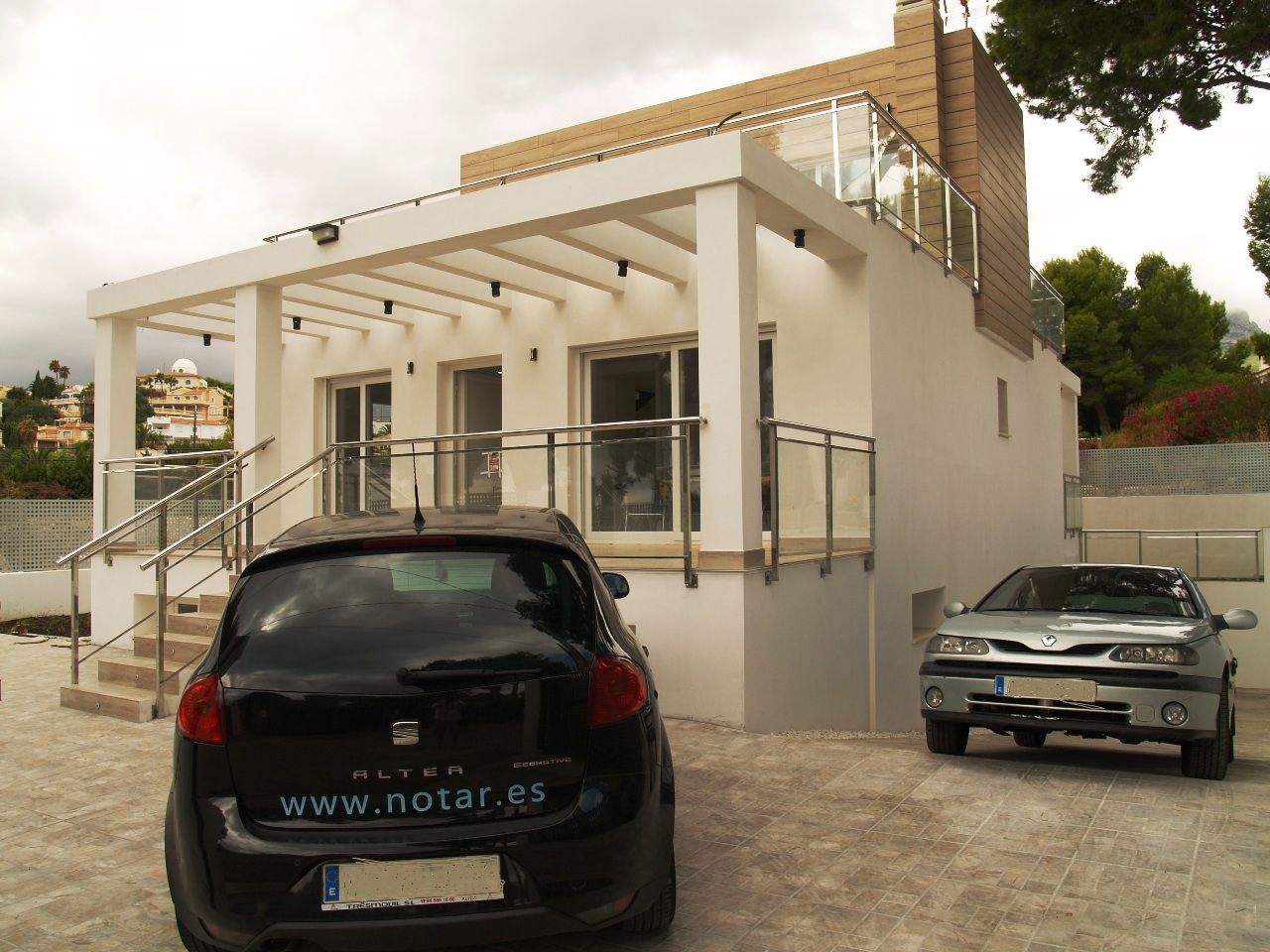 Vista exterior de Casa o xalet en venda en La Nucia amb Aire condicionat, Calefacció i Piscina