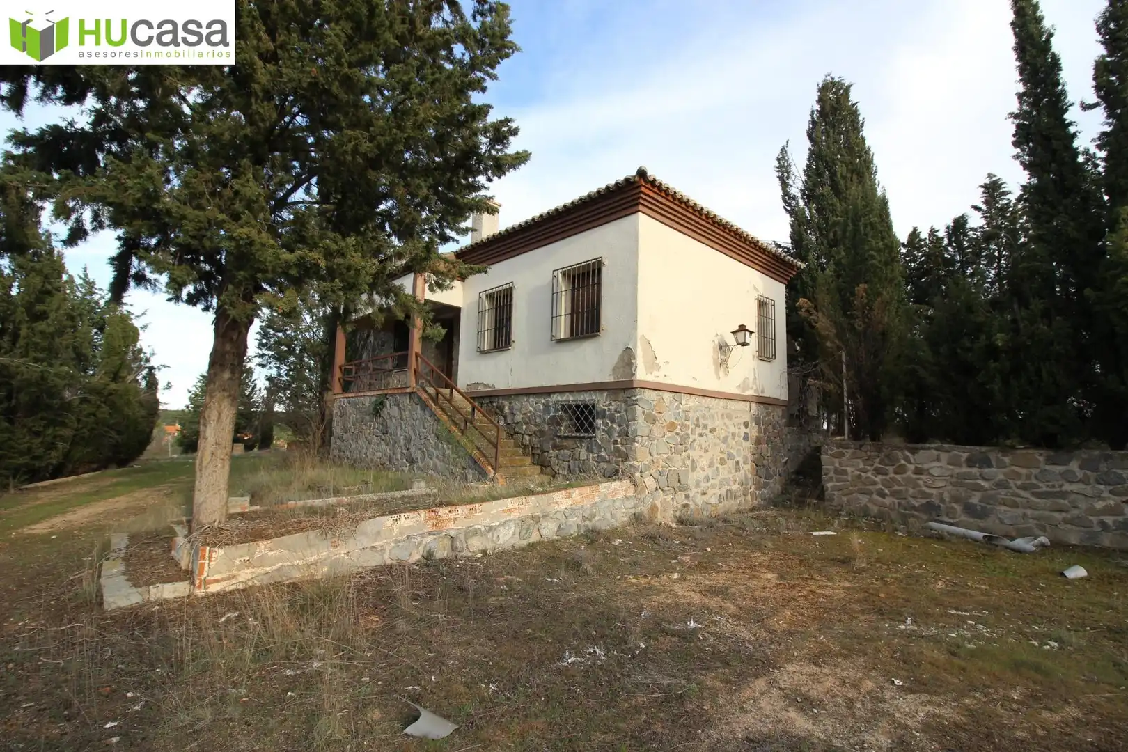 Außenansicht von Haus oder Chalet zum Verkauf in Olías del Rey mit Heizung, Privatgarten und Terrasse