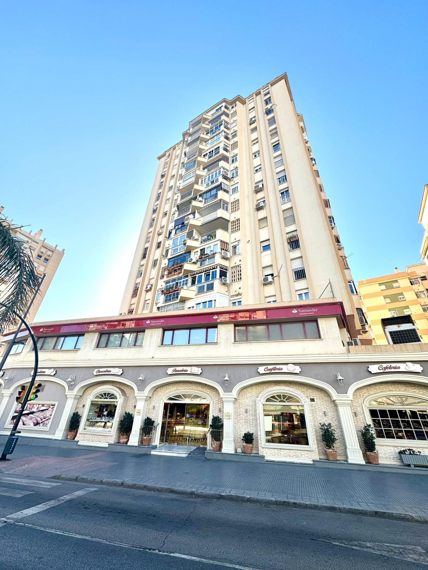 Exterior view of Flat for sale in Málaga Capital  with Air Conditioner, Terrace and Balcony