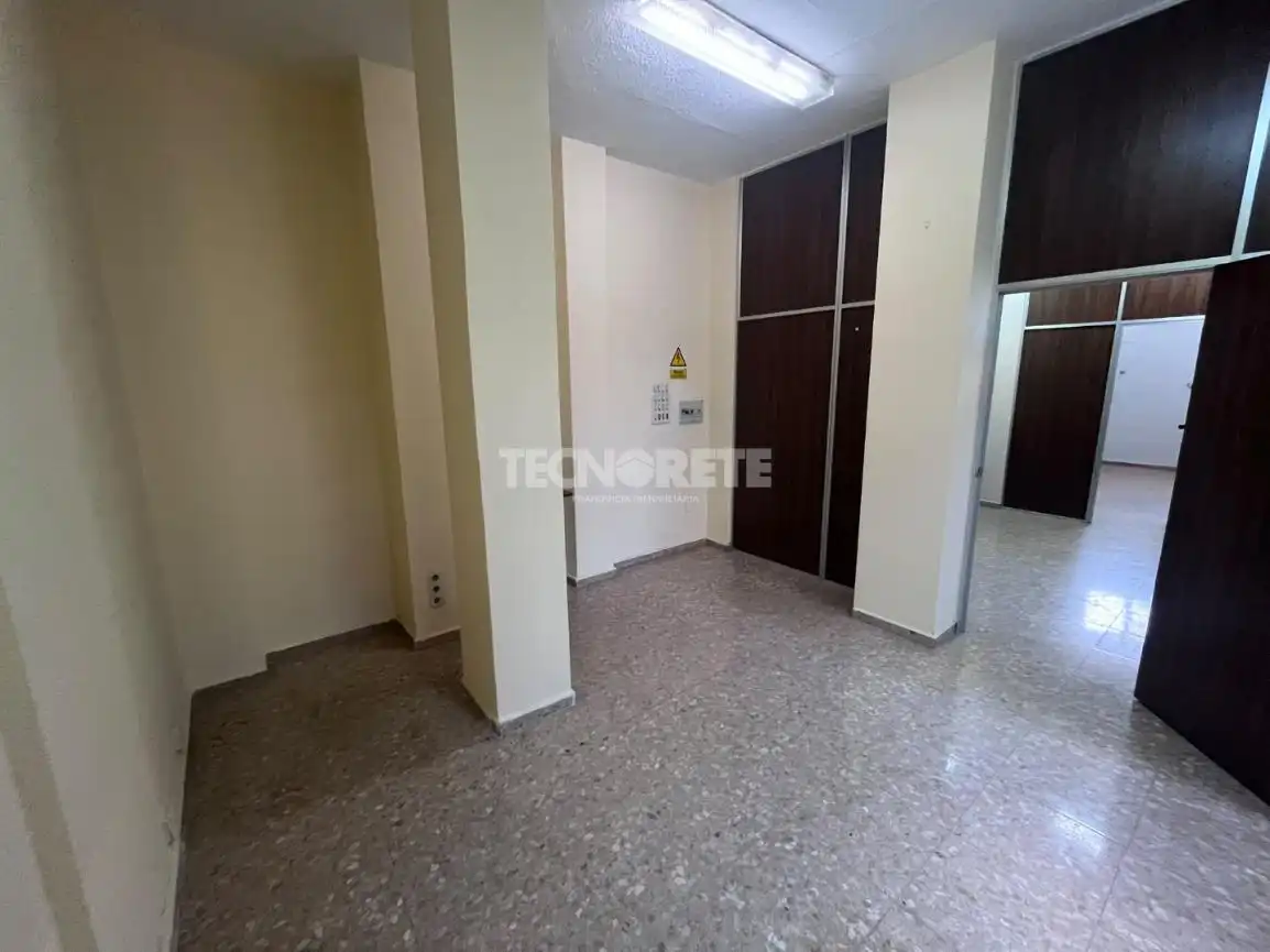 Local comercial en venda a Latina, imagen 11