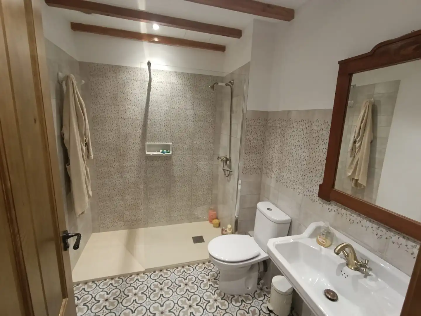Badezimmer von Haus oder Chalet zum Verkauf in Relleu mit Terrasse